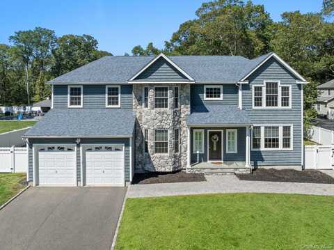225 Old Commack Road, Kings Park, NY 11754