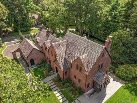 38 Country Club Drive, Port Washington, NY 11050