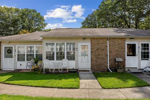 423 Woodbridge Drive, Ridge, NY 11961