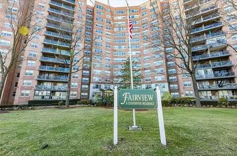 61-20 Grandcentral Parkway, Forest Hills, NY 11375