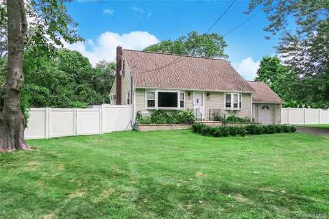 115 Hedges Road, East Patchogue, NY 11772