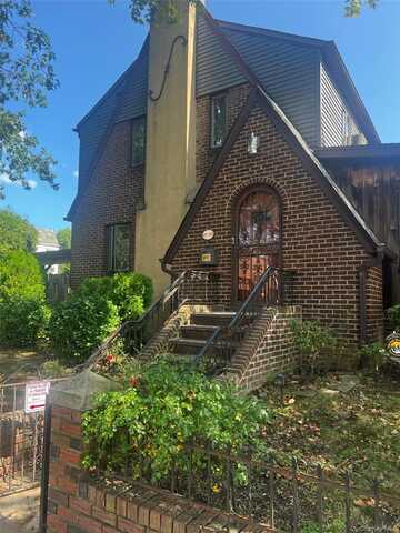 47-69 195th Street, Flushing, NY 11358