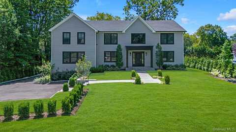 40 Hewlett Lane, Port Washington, NY 11050