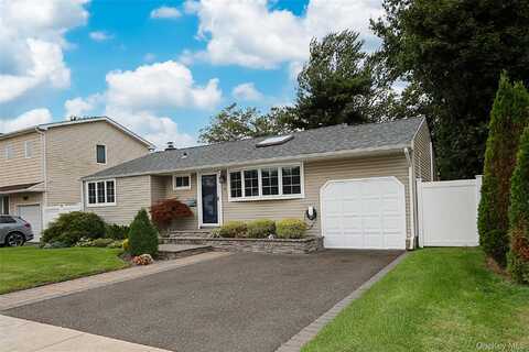 10 Park Drive, Old Bethpage, NY 11804