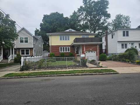 55 Juniper Road, Port Washington, NY 11050