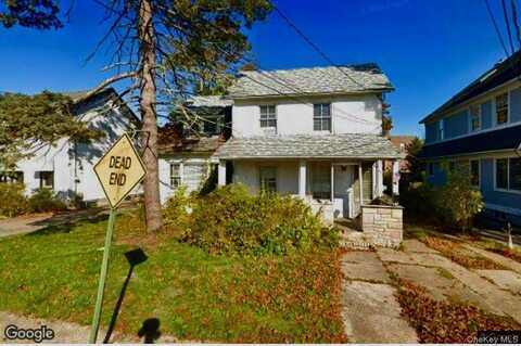 110 Stella Court, Lynbrook, NY 11563