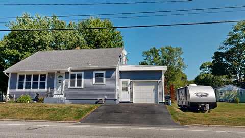 32 Rideout Avenue, Lewiston, ME 04240