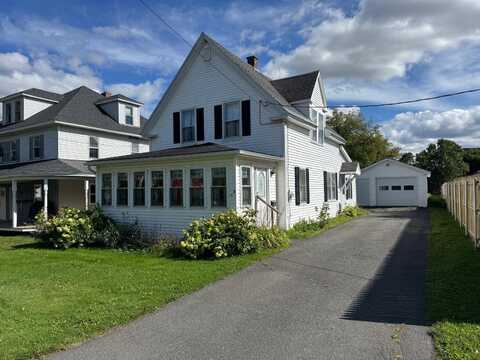 8 Turner Street, Presque Isle, ME 04769