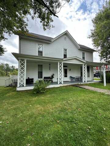 114 E Concord St, ATHENS, WV 24712