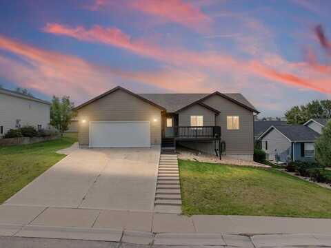 814 Ridgeview Street, Belle Fourche, SD 57717