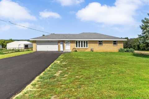 13915 Berglund Road, Winnebago, IL 61088