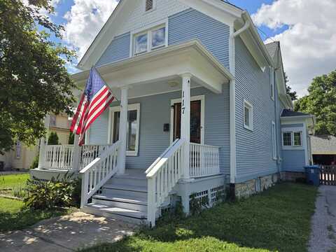 117 5th Street, Aurora, IL 60505