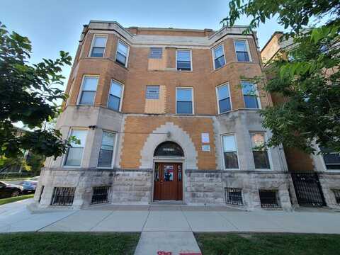 4856 S PRAIRIE Avenue, Chicago, IL 60615