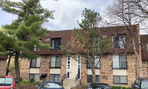 190 S Waters Edge Drive, Glendale Heights, IL 60139