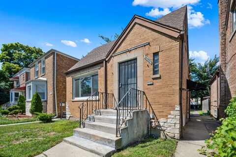 10040 S Vernon Avenue, Chicago, IL 60628