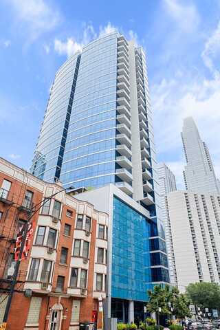 110 W Superior Street, Chicago, IL 60654