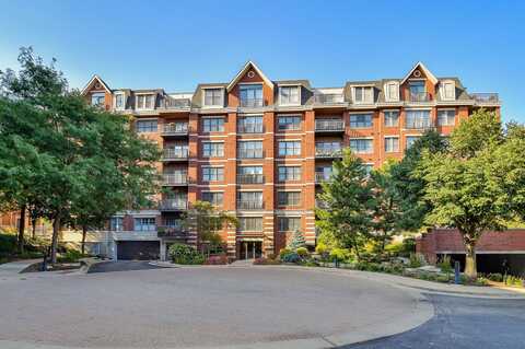 255 E Liberty Drive, Wheaton, IL 60187