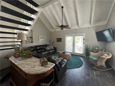 620 18th Street, Huntington Beach, CA 92648