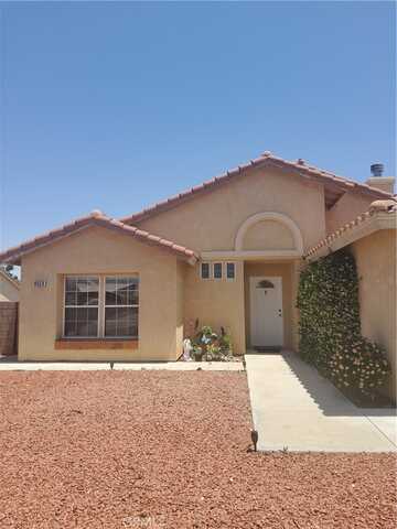8523 Barberry Avenue, Yucca Valley, CA 92284