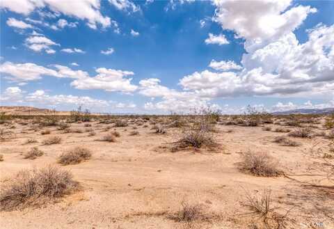 104 Mantonya Road, 29 Palms, CA 92277
