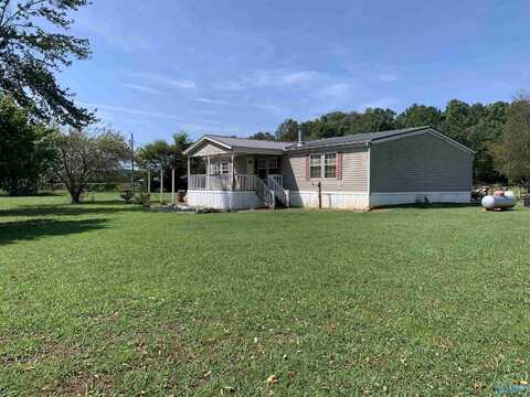 197 County Road 6, Woodville, AL 35776