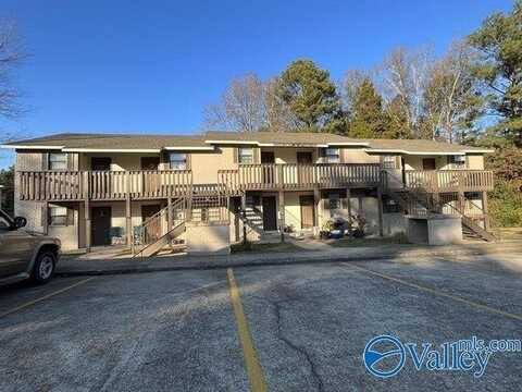 31 8th Street, Arab, AL 35016