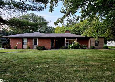 2826 Sunnyside Avenue, Burlington, IA 52601
