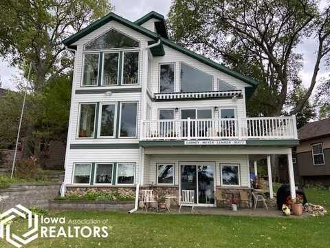 15540 Dodge Avenue, Clear Lake, IA 50428