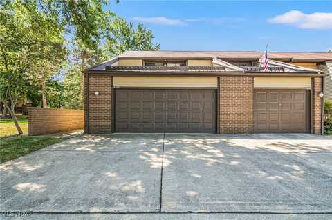 4450 Habersham Lane S unit: 201, Richmond Heights, OH 44143