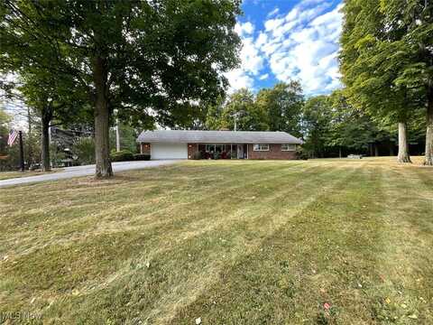 5990 Meese Road NE, Louisville, OH 44641