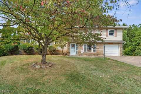 3475 Heckman Street NW, Uniontown, OH 44685