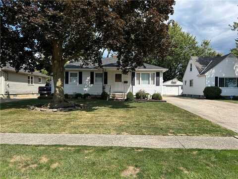 1240 W 27th Place, Lorain, OH 44052