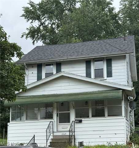 1364 Arnold Avenue, Akron, OH 44305