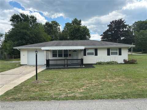 97 Idlewood Road, Youngstown, OH 44515