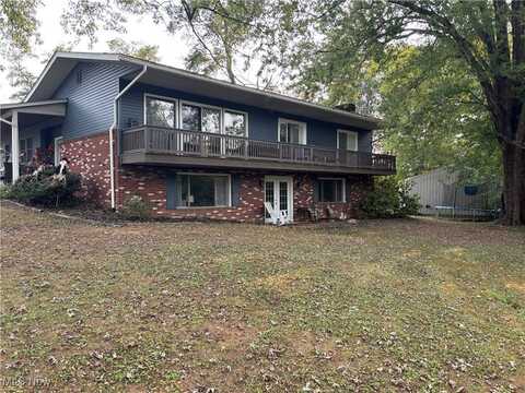6600 Bridgeville Drive, Zanesville, OH 43701