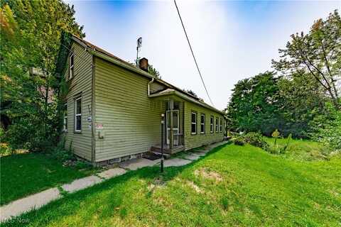 829 Starkweather Avenue, Cleveland, OH 44113