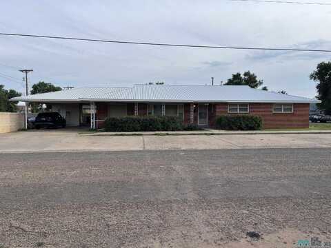 701 E 11th Street, Clovis, NM 88101