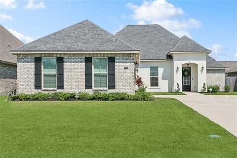 103 CYPRESS PARK Lane, Belle Chasse, LA 70037