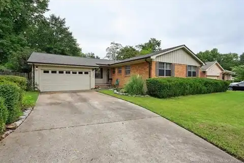 5401 S Birmingham Avenue, Tulsa, OK 74105