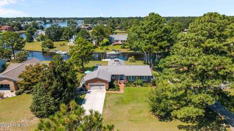 1105 Caracara Drive, New Bern, NC 28560