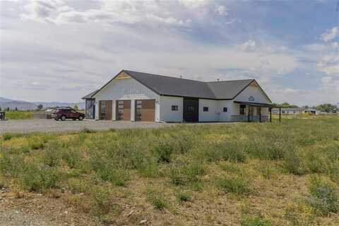 964 Lane 11 1/2, Powell, WY 82435