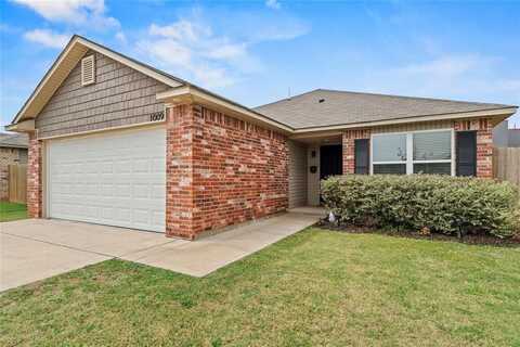 1009 S Blackjack Lane, Mustang, OK 73064