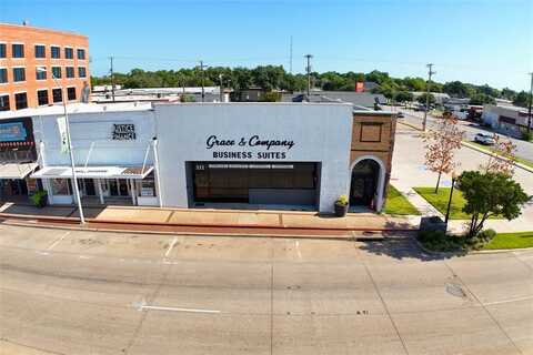 211 E Moore Avenue, Terrell, TX 75160
