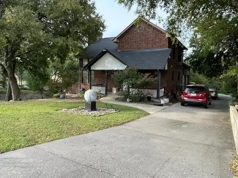 2460 Waterstone Drive, Cedar Hill, TX 75104