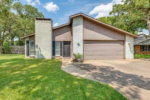 3001 Glenwood Court, Bedford, TX 76021