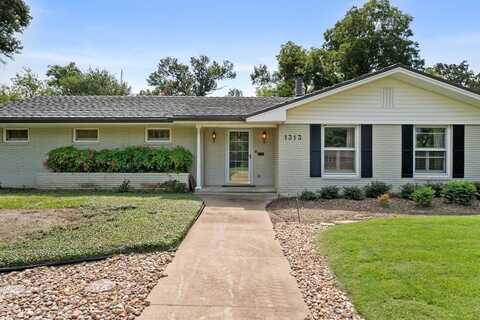 1313 Columbia Avenue, Corsicana, TX 75110