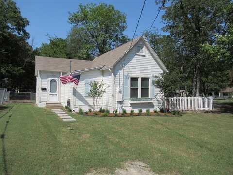 1402 Walnut Street, Commerce, TX 75428