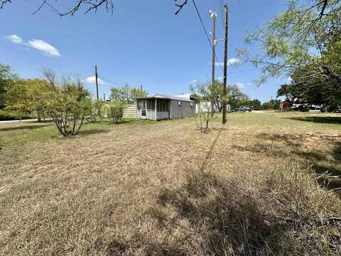 366 Saint Kitts Road, Comanche, TX 76442