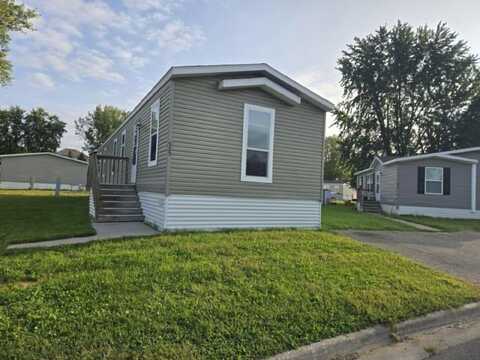 925 Hamlet Circle, Lakeville, MN 55044