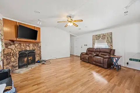 7800 Mockingbird Ln, North Richland Hills, TX 76180